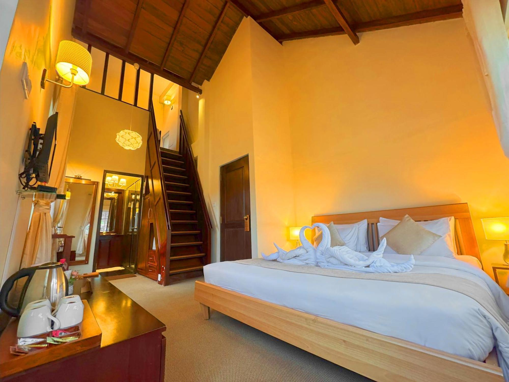 The Tapherini Lodge